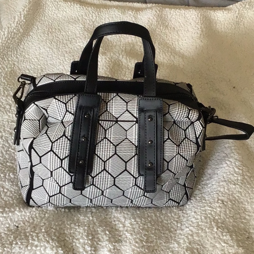 Black/gray geometric patterned vinyl satchel w/detachable strap, never used - Picture 1 of 5